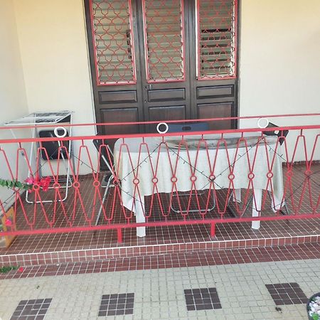 Appartement Charmant A Fort De France 55 M² Proche Centre Ville Exterior foto